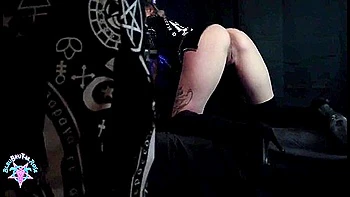 Wiccan Milf Gets Ass Worship & Deepthroat Blowjob