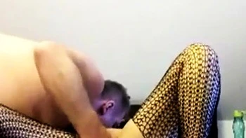 Оргазмическое ласкание зрелой немки-брюнетки