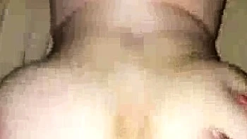 Cuckold filmt seine Frau beim interracial Doggyfick