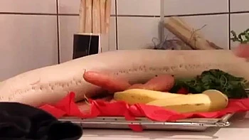 Deutsche Lesben ficken brünette Babes