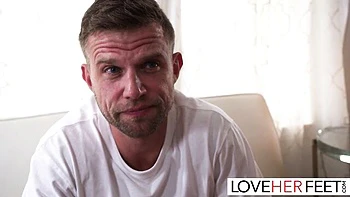 Adria Rae Sucks Vince's Toes - Foot Fetish Fun