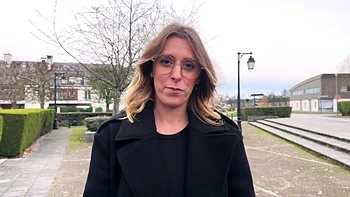 Aurrora, 23, Milf mit großen Titten in Dessous