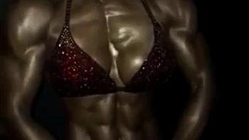 Milf solo hardcore fetish avec petites seins