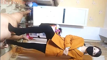 Fétichisme pied femdom soumis