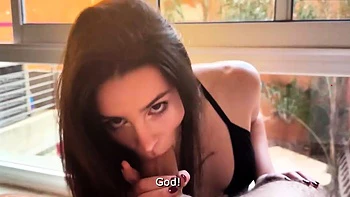 Маленькая брюнетка падчерица жестко трахается с отчимом