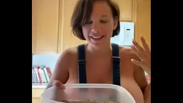 Housewife Big Tits