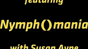 Sexy tschechische Susan Ayn im Piss- und Golden-Shower-Fetisch