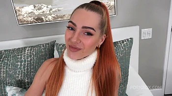 Petite dragonne en lingerie baisée et pliée