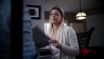 Shyla Jennings et India Summer s’échangent des bites et se lèchent la chatte