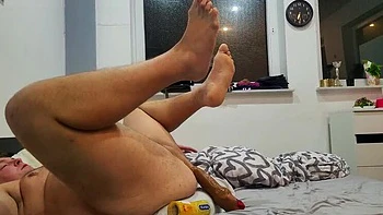 Hermana de leche femdom penetra a hermanastro con dildo y masaje prostático