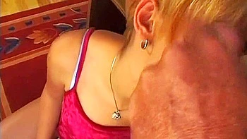 Немецкий тореро трахает классическую жопу