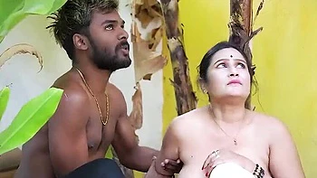 Desi Puja Sarkar Takes Blowjob and Doggy Fuck in Park
