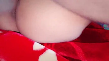 Hermana de 18 años india con pussy apretado follada duro por primera vez