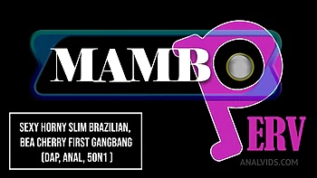 Bea Cherry brésilienne fine, premier gangbang hardcore