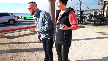 Milf de Tenerife aux gros seins prend une pause méritée