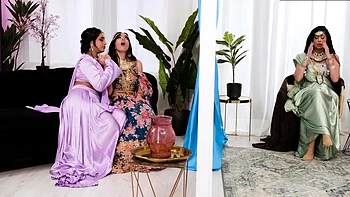 Hot Indian Lesbians Fingering, Licking & Orgasms