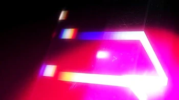 Schwarze Tgirl Solo mit fettem Arsch masturbiert