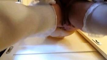 Amateurgirl liebt Anal-Creampie