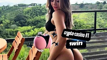 Колумбийская красотка сосет огромный член - Nath Gomez7