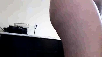 Madrasta peluda nua em casa todo domingo