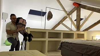 Gonzaga sorprendido y follado en grupo con lencería