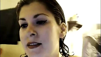 Gros seins et grosse chatte en balade : milf amateur aguicheuse