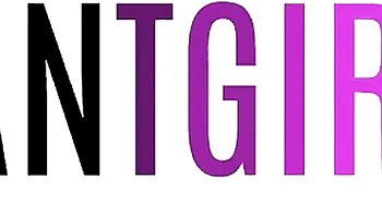 Pequena asiática gostosa masturba seus peitos pequenos