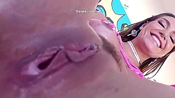 Desiree Dulce fodendo o cu de renda