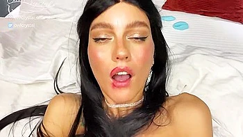 Mi hermanastra se cambió y me dejó coger todos sus agujeros apretados