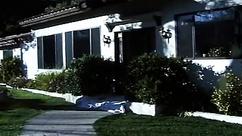 Жены в троем: горячая жена и анальный куколд