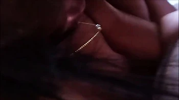 Азиатка сосёт и кончает в любительском минете