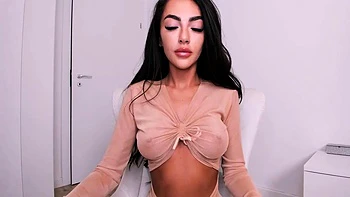 IAmJoyXS ménage à trois com brinquedos e bunda grande