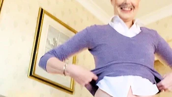 Amateur Blondine solo Analmasturbation