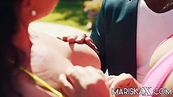 MILF de Texas follada al aire libre con gran polla