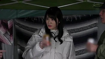 Femme trompe et cocu se fait baiser