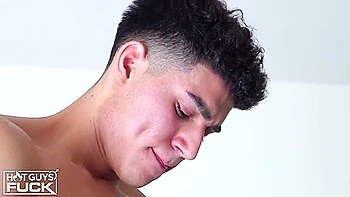 Naomi y Andre follando a teen con pechos pequeños