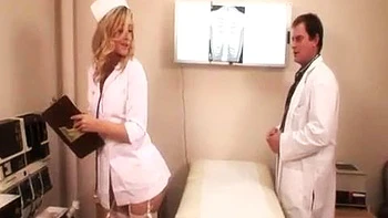 Alexis Texas monta pau no doggy e cowgirl