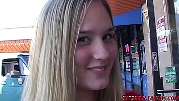 Rubias y morenas follando con gran polla negra