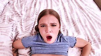 Sky Wonderland morena disfruta follando con su novio