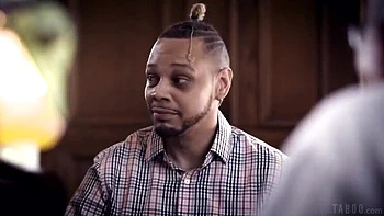 Vanessa Vegas große Titten werden roh gefickt nach OP