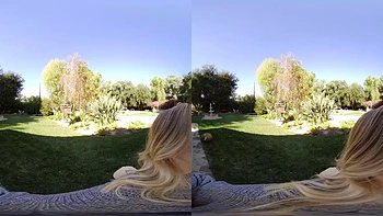 CoCo VR: chupada hardcore e cachorrinho com gostosas