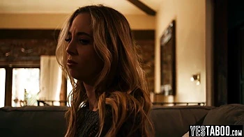 Le beau-frère baise la chatte poilue et serrée de Millie Morgan