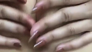 Vrais demi-frère et sœur baisent en cachette la nuit