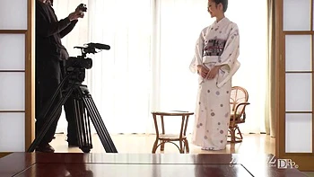 Masturbação japonesa com lambidas e gozada interna