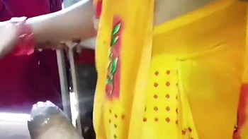 Follada creampie de Bhabhi india caliente - sexo POV desi