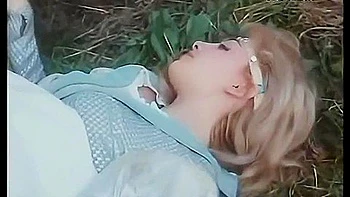 Vintage interracial dupla penetração anal em trio