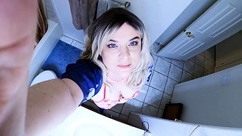 Трахнула пасынка, чтобы забеременеть - блондинка с большими сиськами