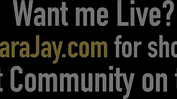 Sara Jay Licks That Huge Bubble-Ass Pussy