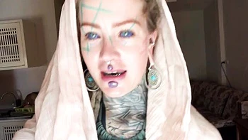 Tattooed skinny babe with dreadlocks fucked on beach