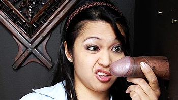 Asian brunette Mika Tan sucks on knees